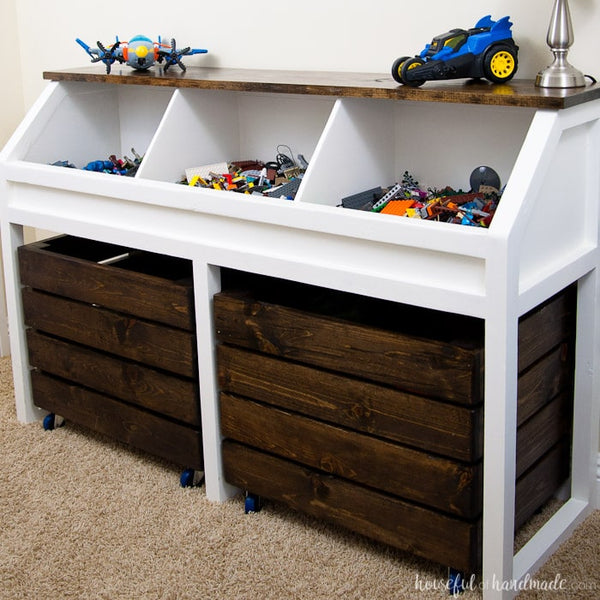 Get control of all those toys with these DIY toy storage ideas!