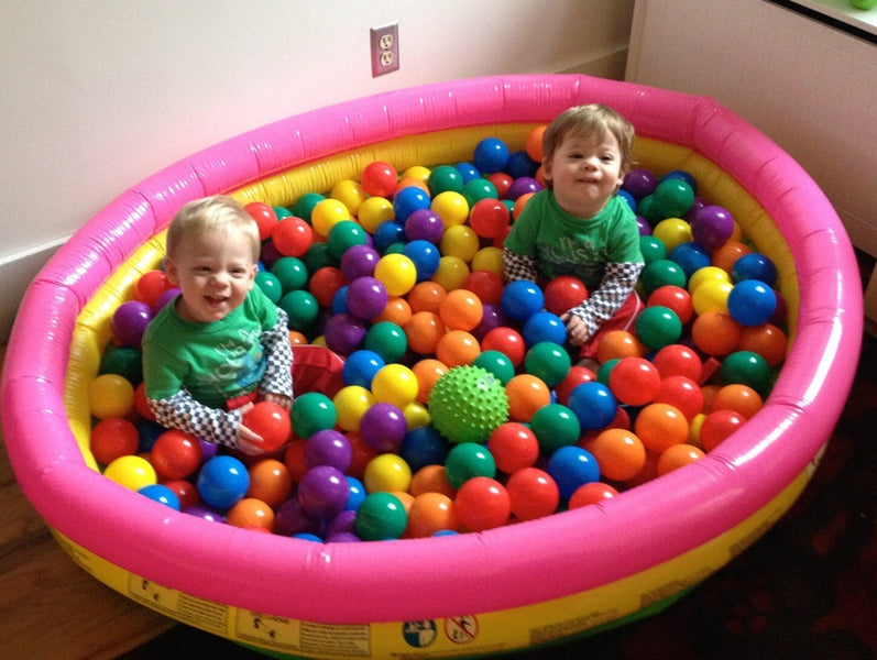 Minimalist Concept Inflatable Ball Pit For Kids